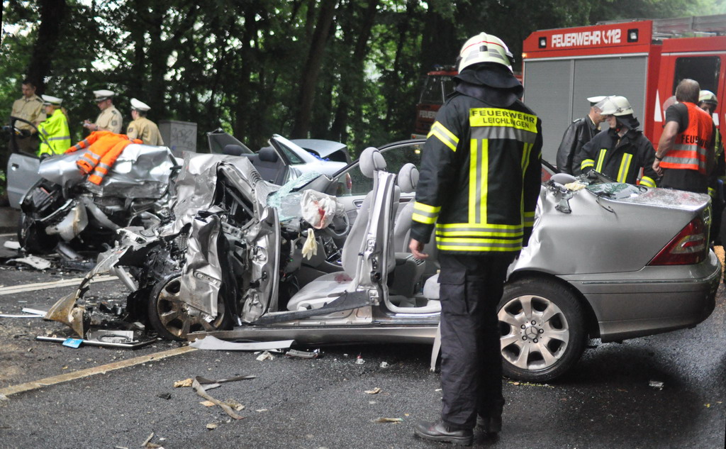 Schwerer VU Leichlingen L294  beide Fahrer verstorben P46.JPG